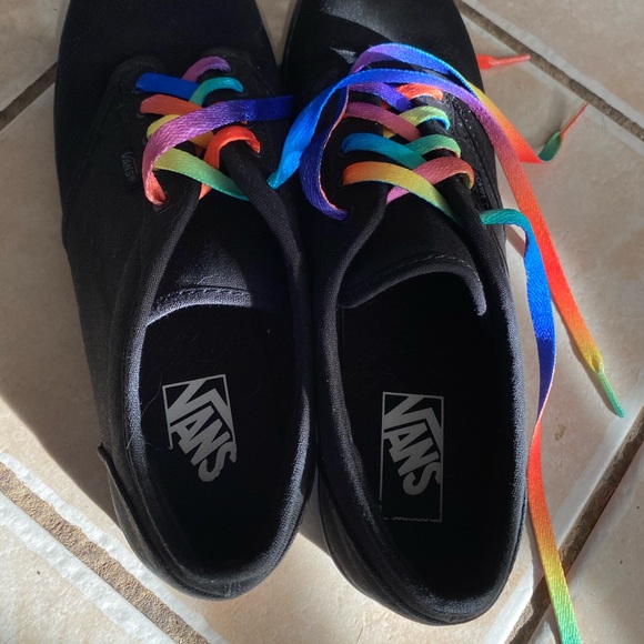 Black Old Skool Vans - Picture 3 of 6